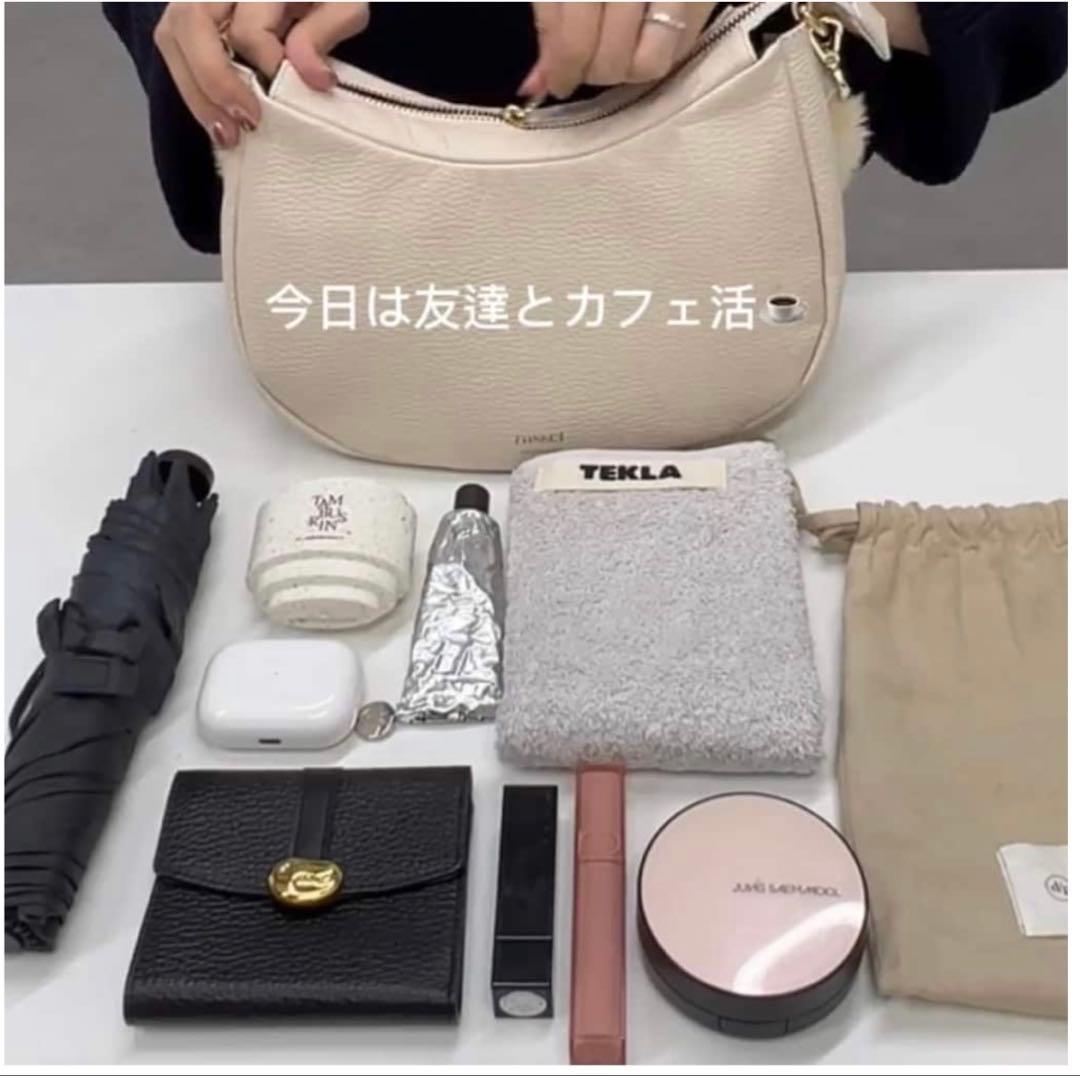 【美品】russet ブラックレザー ショルダーバッグ