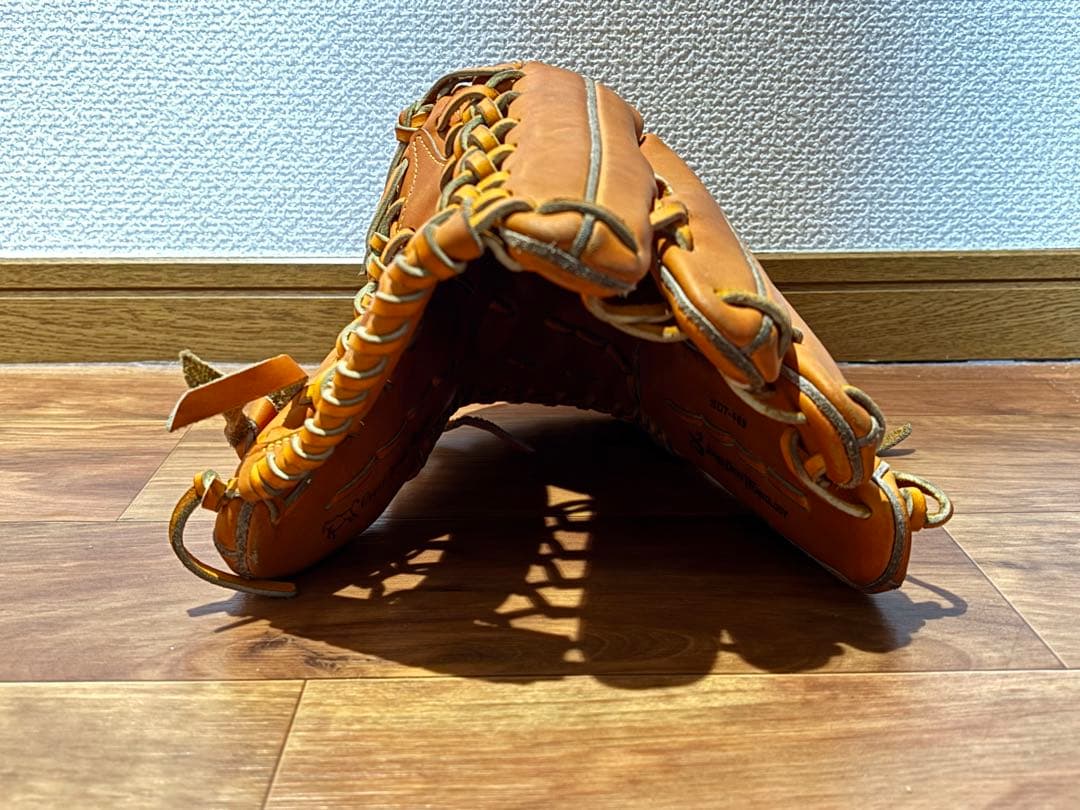 ミズノプロ軟式外野手用グラブ　匿名配送　オレンジ　型付け済み