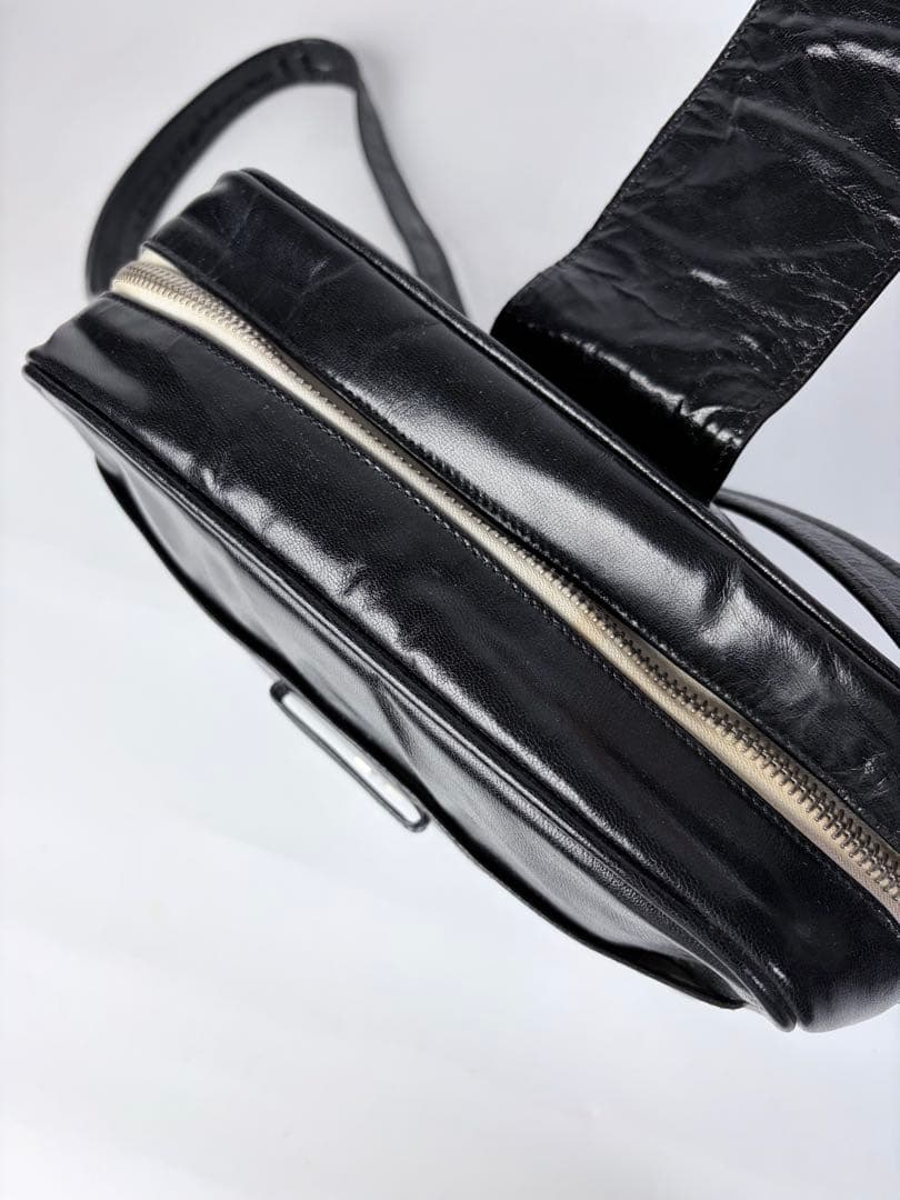 【フランス製】クレージュショルダーエナメルヴィンテージy2kブラック