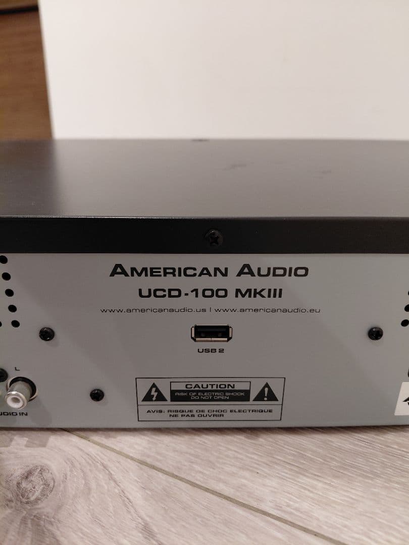 AMERICAN AUDIO UCD-100MKIII　業務用CDプレーヤー