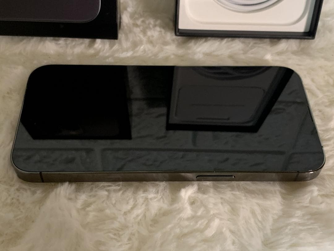 iPhone 13 Pro 256GB、状態良好、ロック解除済み。