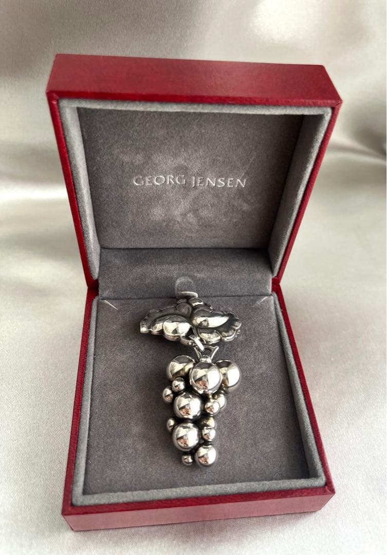 【美品】ジョージジェンセン★ムーンライトグレープブローチ　ぶどう　SV925