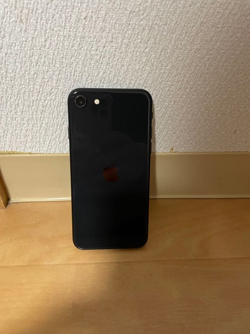 Apple iPhone SE2ブラック 本体