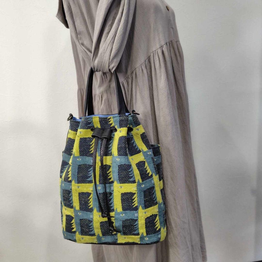 ミナペルホネン/thoroughbredサラブレットネイビー/巾着Lサイズ