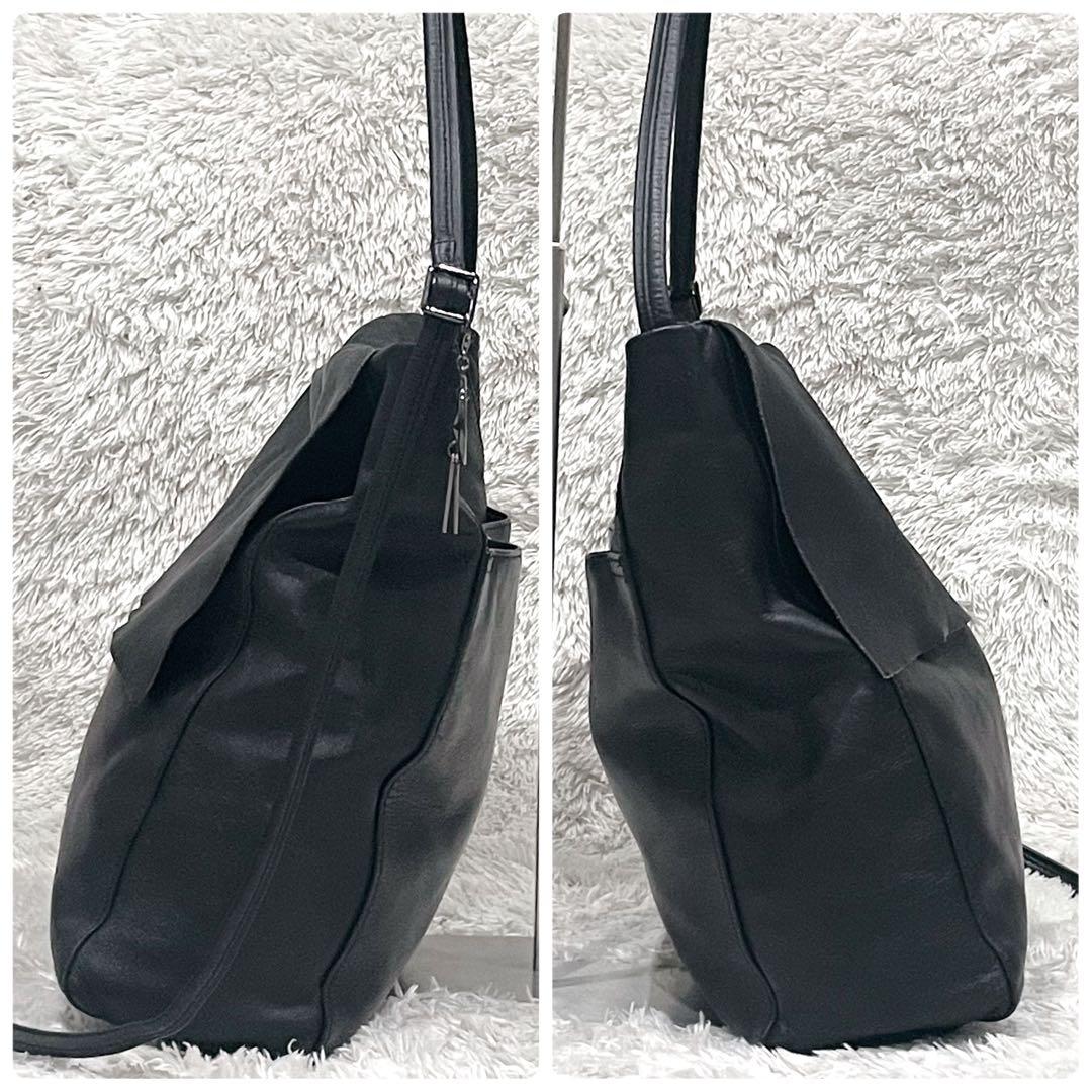 【美品】 ear PAPILLONNER 牛革 シンプルフラップショルダーバッグ