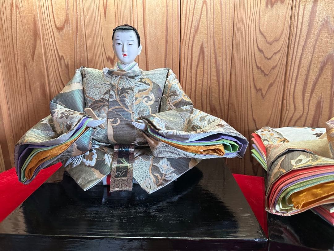 雛人形 男雛 女雛 セット黒い台座　※赤い布はつきません