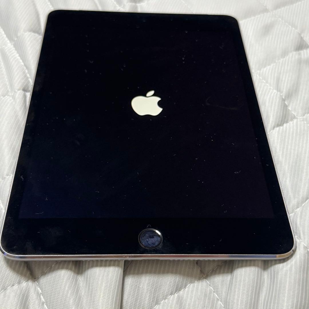 iPad mini4 SIMフリー 64GB スペースグレイ