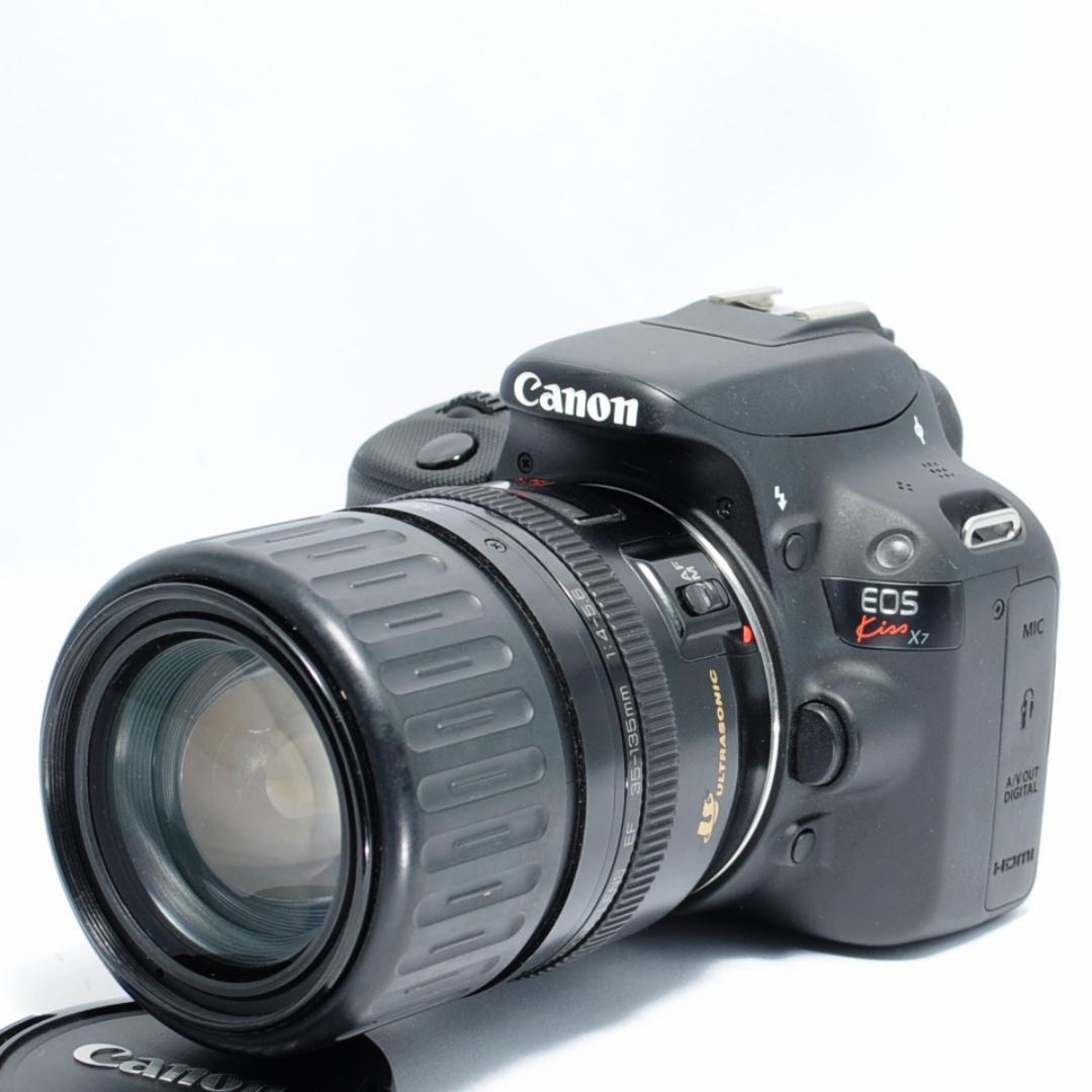 ご家族の成長記録に❗️Canon Kiss X7✨小型・軽量で届いてすぐ使える
