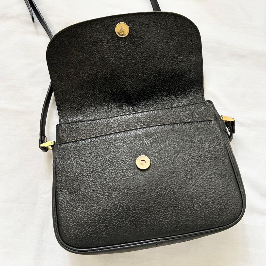 ■美品■BURBERRY ショルダーバッグ　クロスボディ　ブラック　レザー