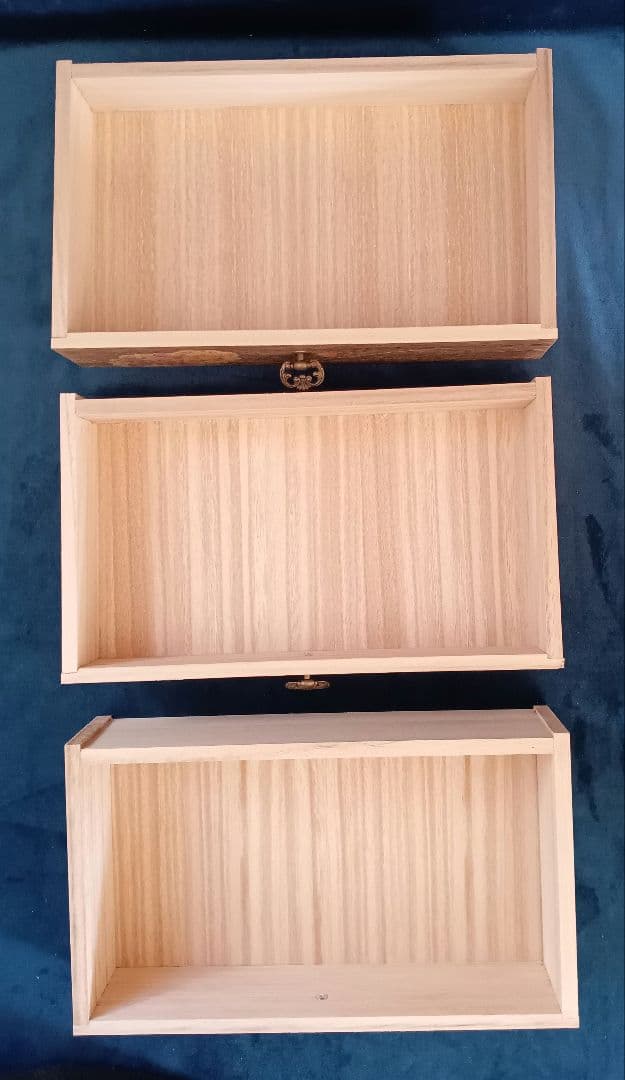 会津　蒔絵小箪笥(三ツ引)　桐工芸　やまごの桐　ミニタンス　3段　和雑貨