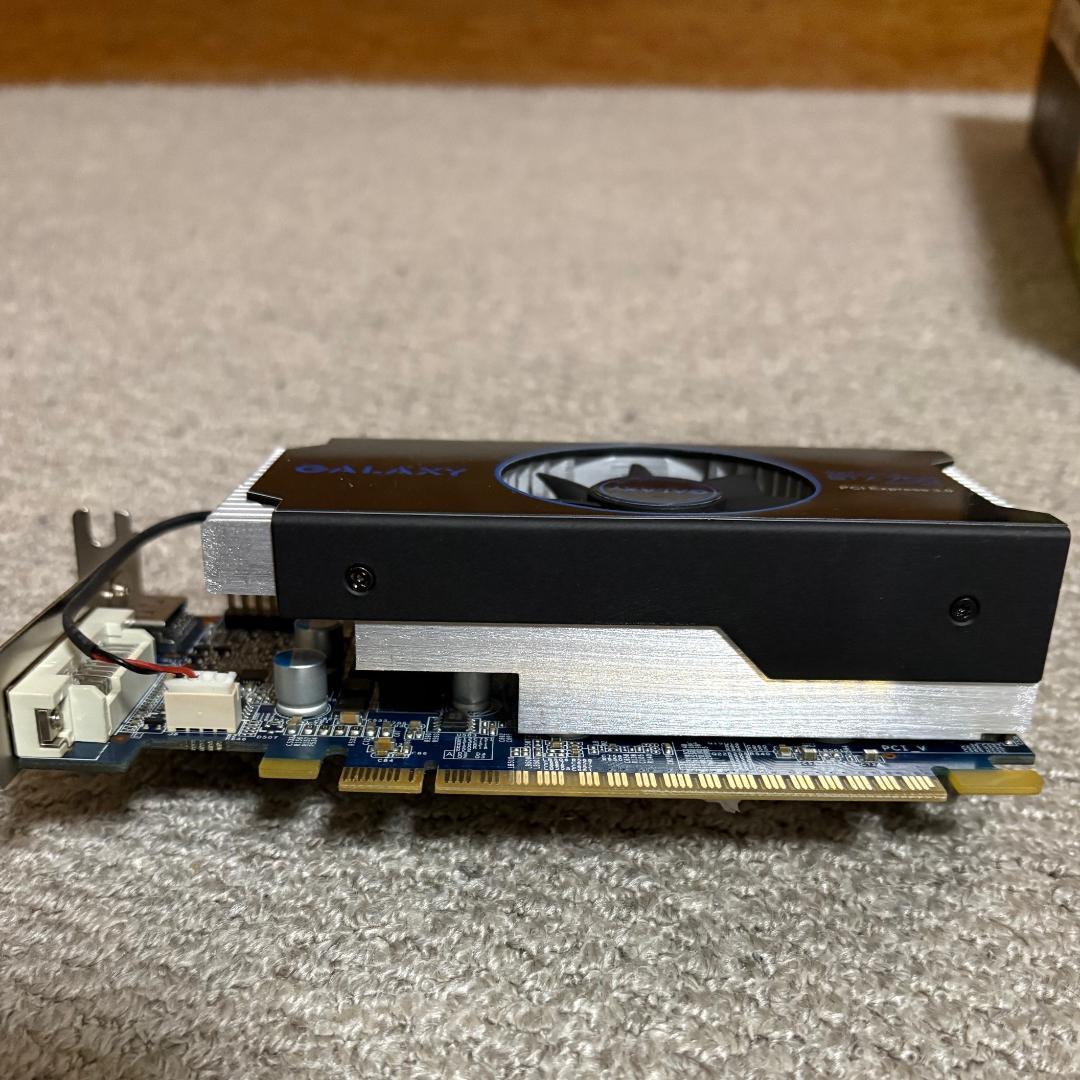 玄人志向　GF-GTX750Ti-LE2GHD（中古品）