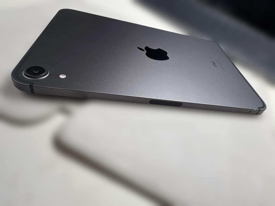 【SIMフリー】iPad mini 6 / 64GB セルラー スペースグレイ