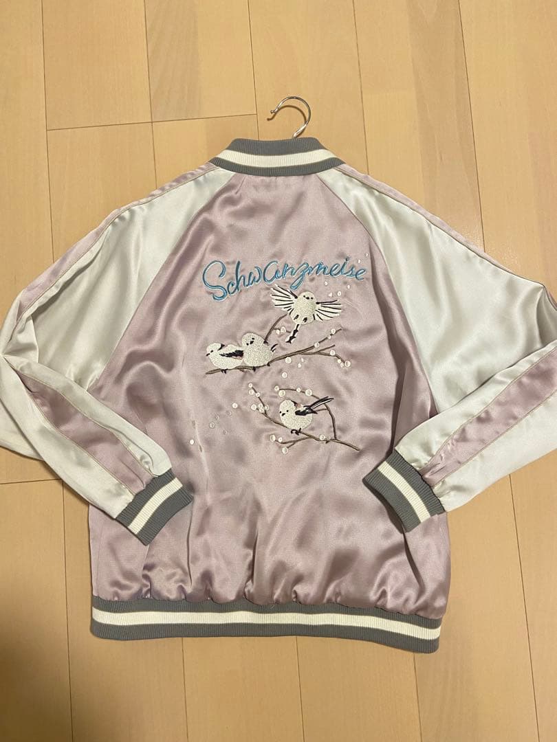 グラニフ　シマエナガ　スカジャン