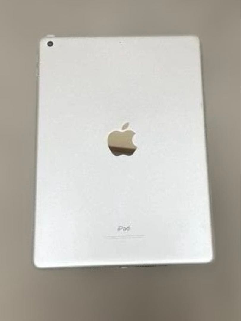 Apple iPad 第6世代 シルバー