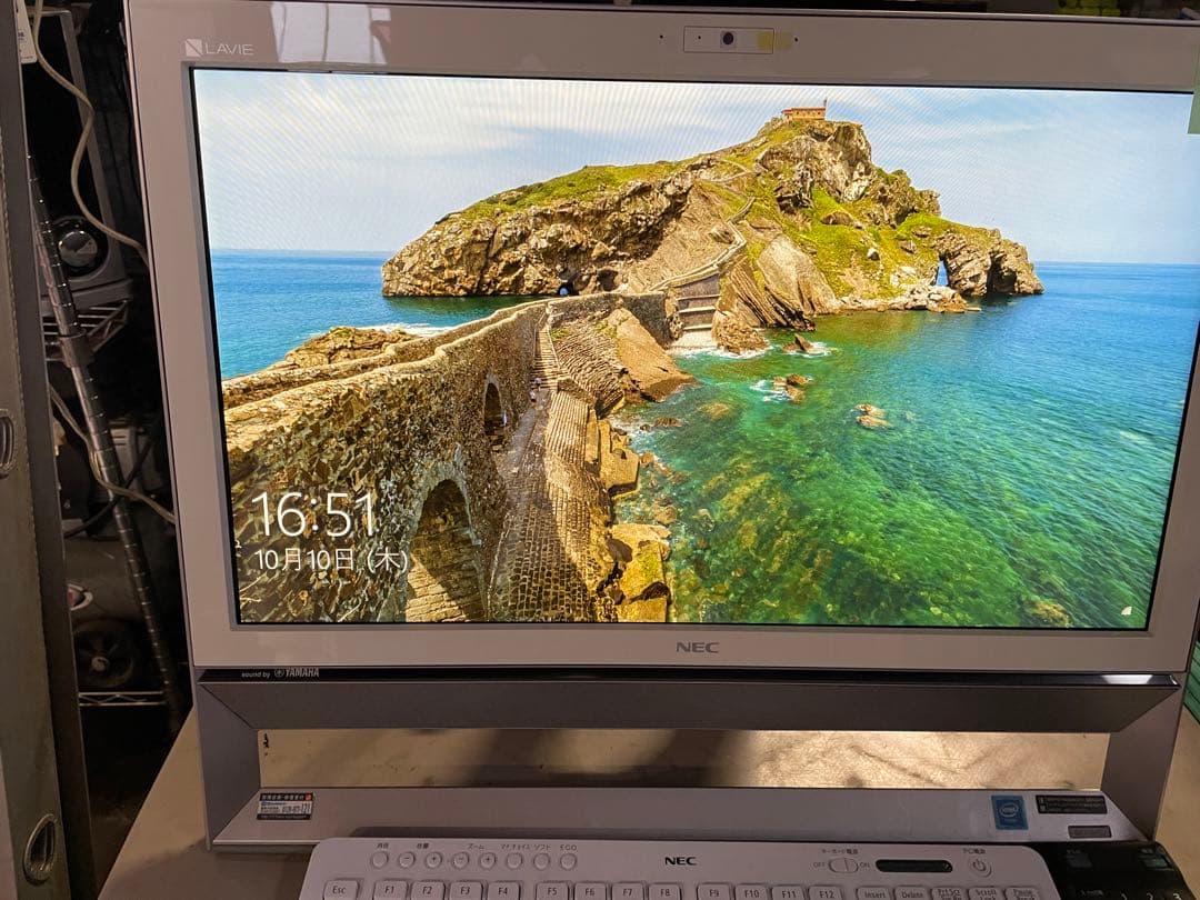 一体型 パソコン NEC LAVIE DA370/C PC-DA370CAW