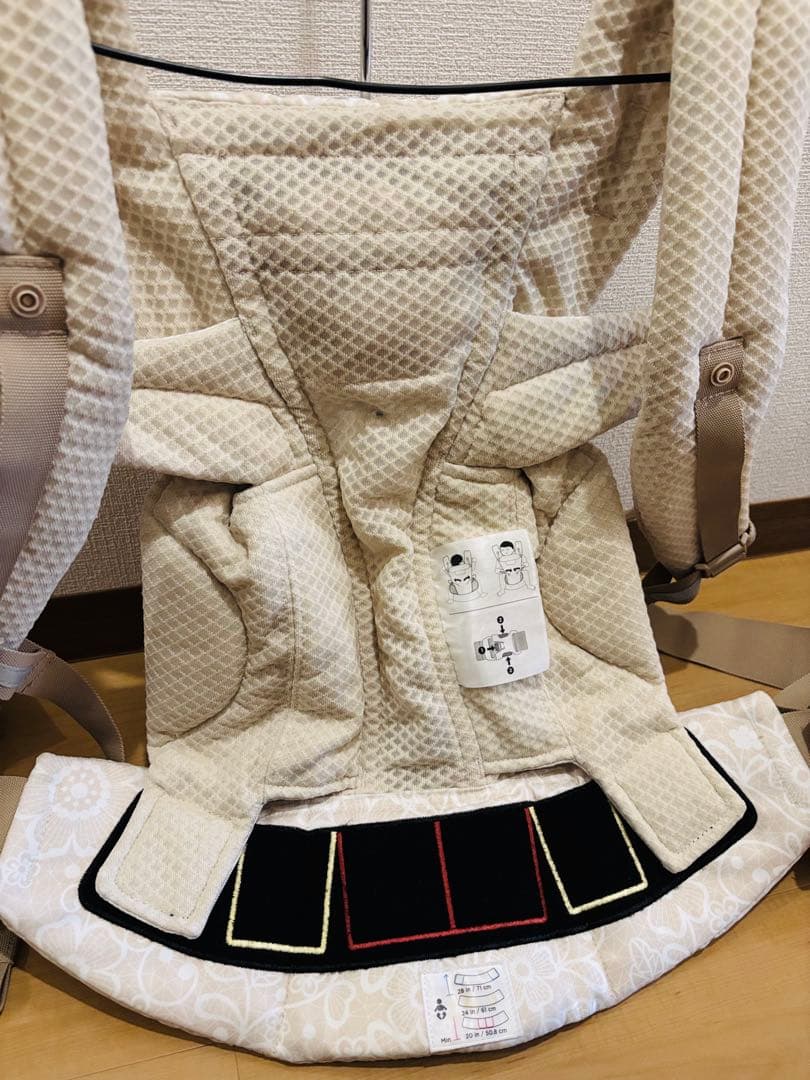 【極美品】エルゴベビー　オムニ ブリーズ　フラワーベージュ