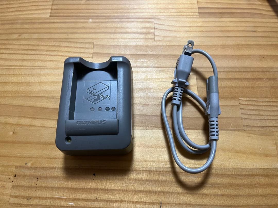 OLYMPUS PEN E-PL8 ホワイト