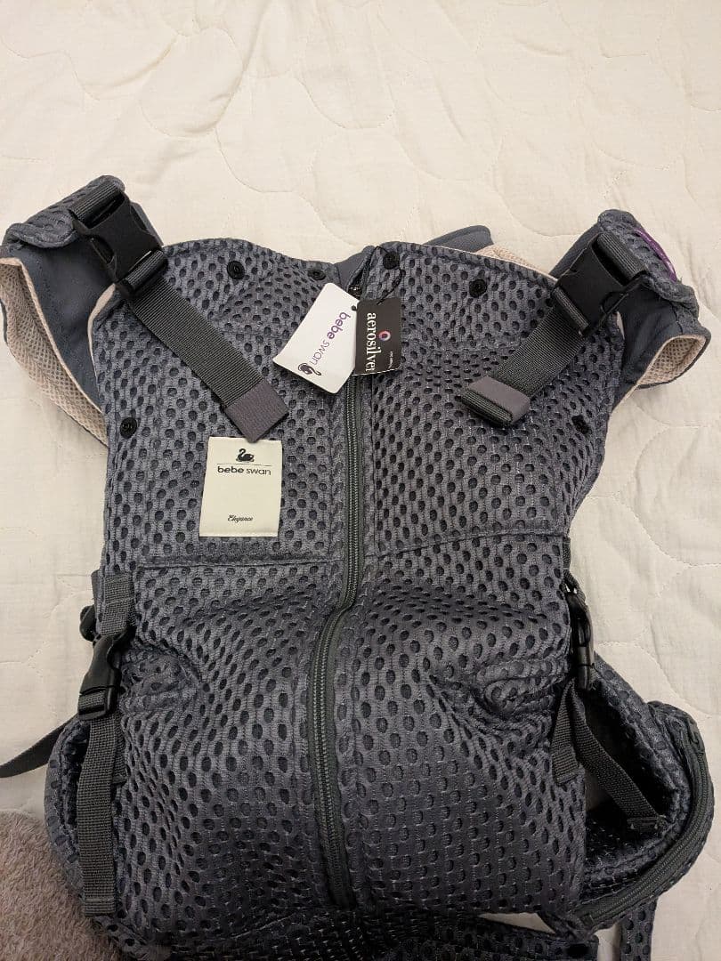 bebe swan　抱っこ紐　グレー　新品