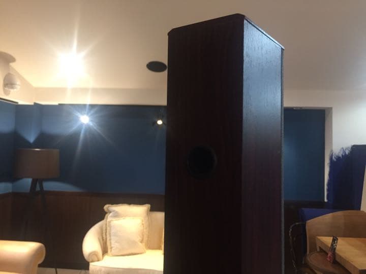 レトロ感溢れているリビング用 シアタールーム用スピーカー⭐️