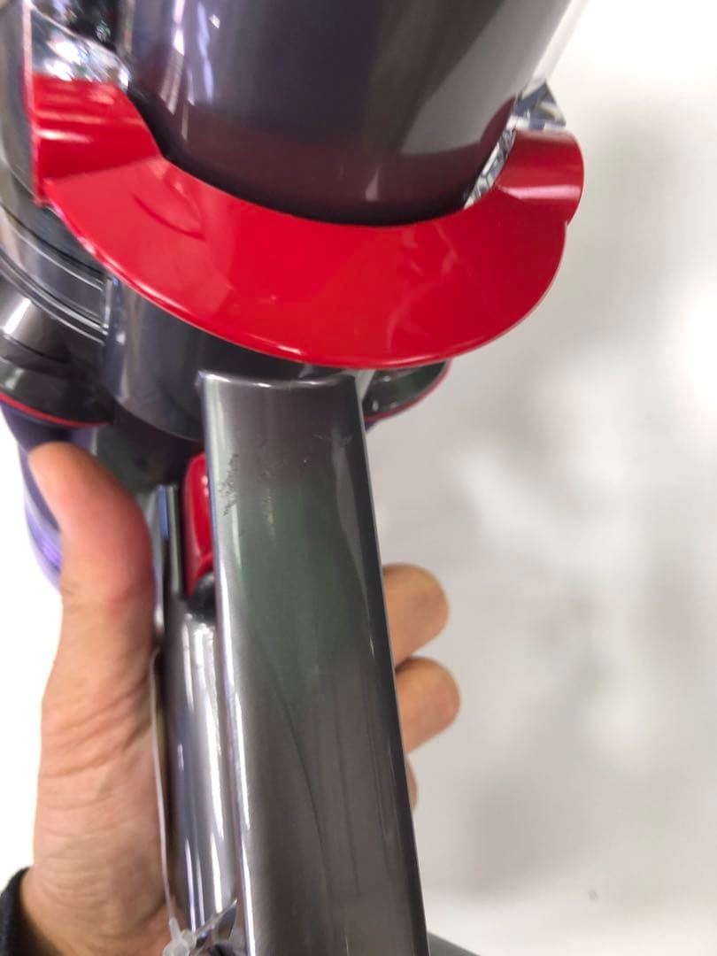 アウトレット品　ダイソン コードレス掃除機 Slim Fluffy軽量 SV18