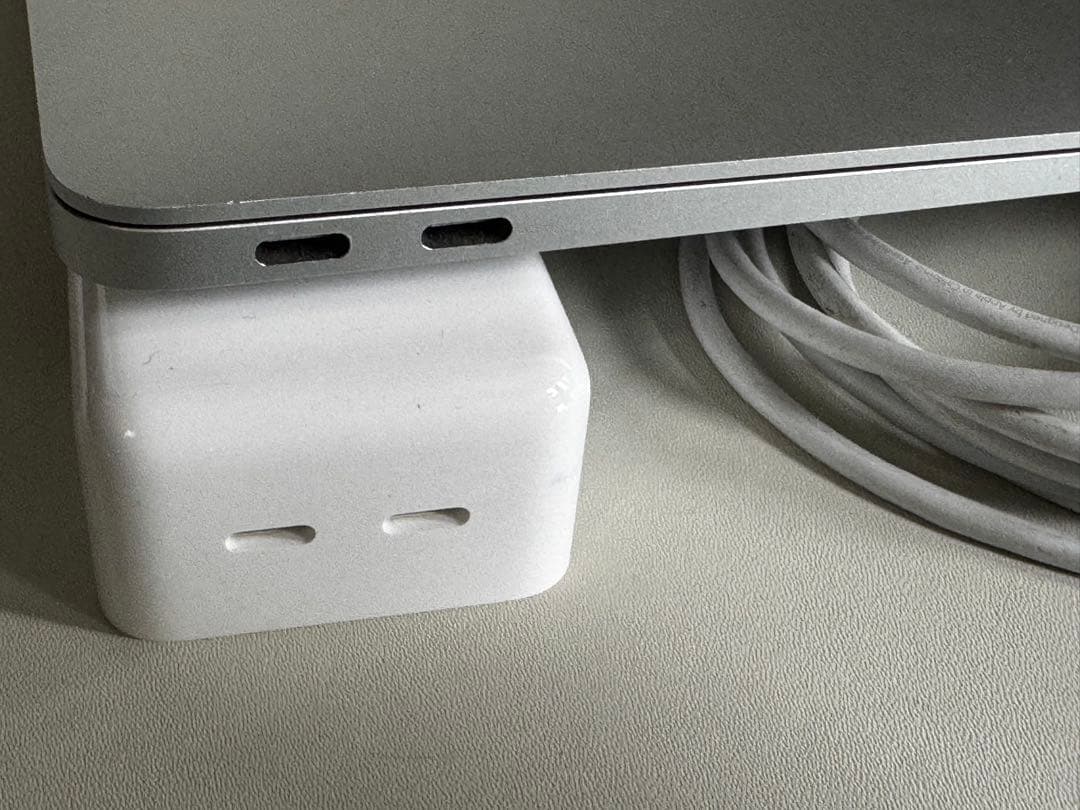 Apple MacBook Air (M1, 2020) 本体 JIS