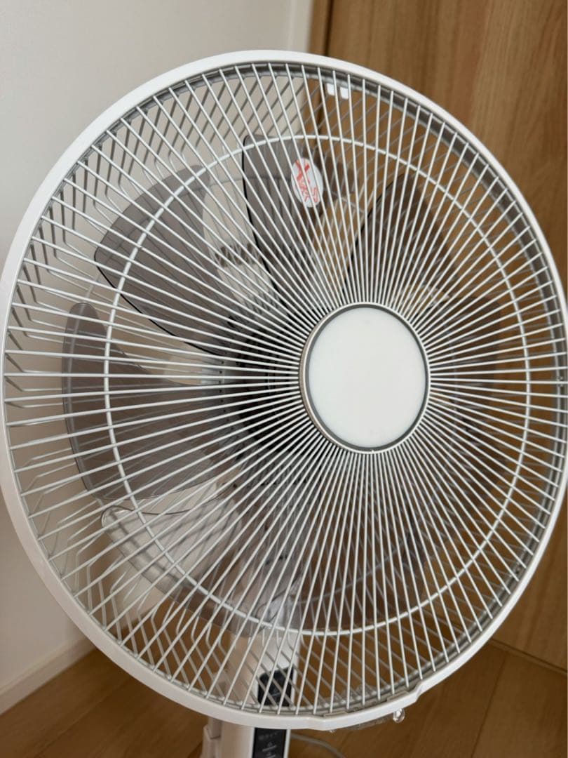 22年製　美品　日立　リビング扇風機　HEF-130R2