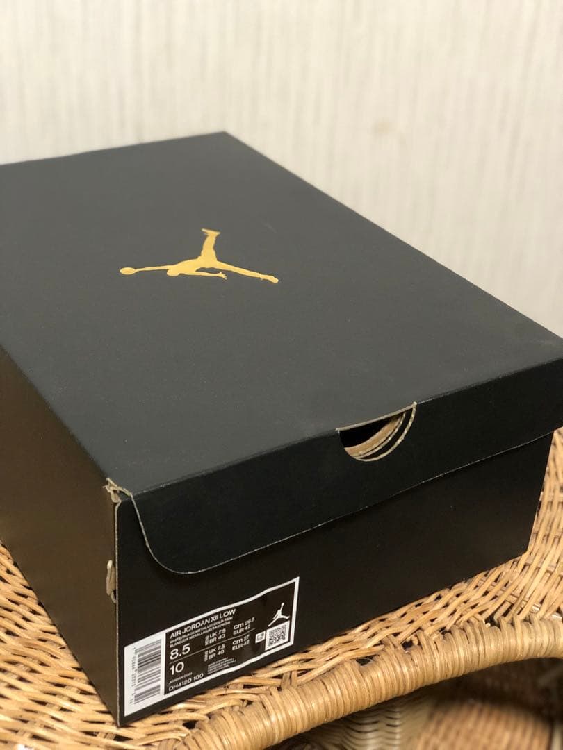 ナイキ エアジョーダン 12 ロー ゴルフ “タクシー”