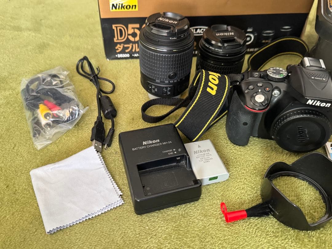 Nikon ニコン D5300 ダブルズームキット2 箱付き ケース付き