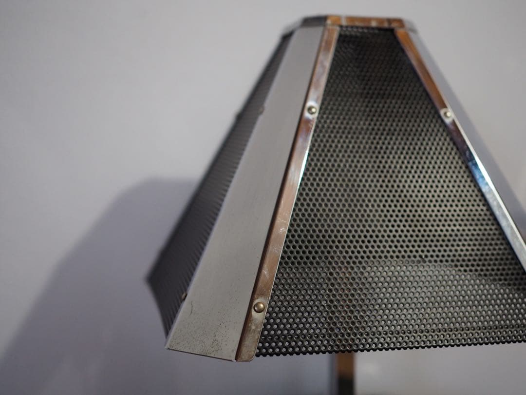 インダストリアル　テーブルランプ