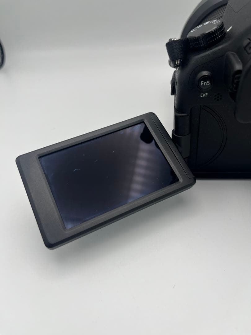 Panasonic DMC-FZ1000 4Kデジカメ 付属品充実