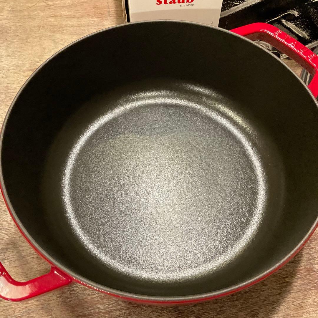 極美品！26cm ストウブ 浅型 シャロー ラウンド ココット チェリー