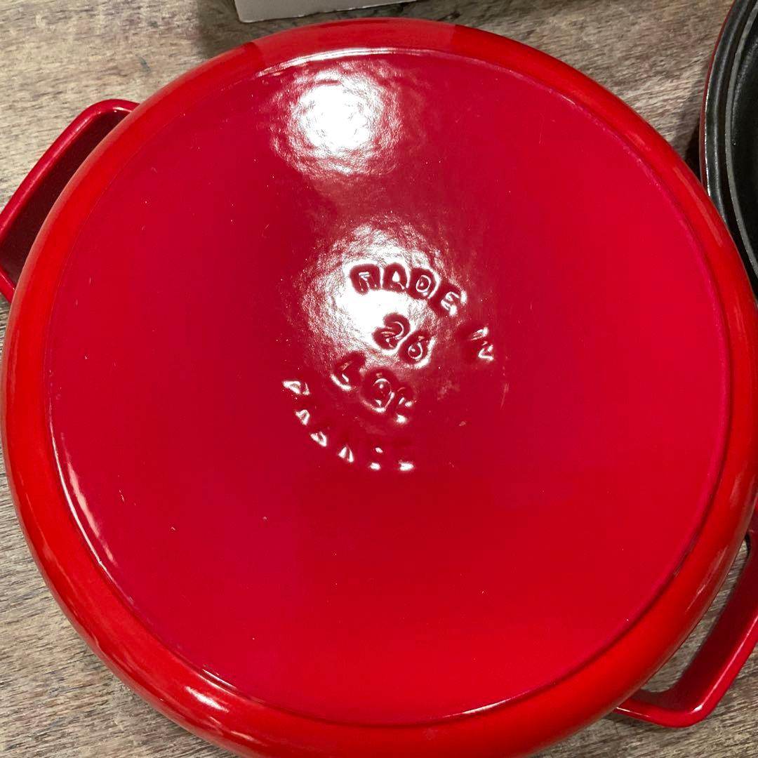 極美品！26cm ストウブ 浅型 シャロー ラウンド ココット チェリー