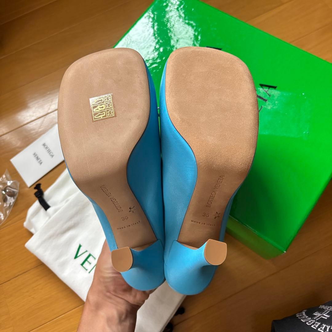 BOTTEGA VENETA 水色ミュールヒール