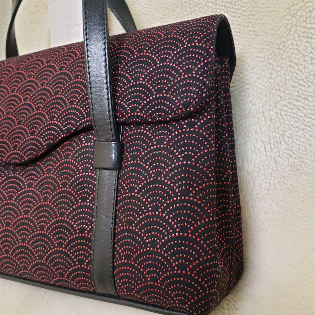 美品★印伝屋★和装用バッグ 黒と赤の扇模様 送料込み