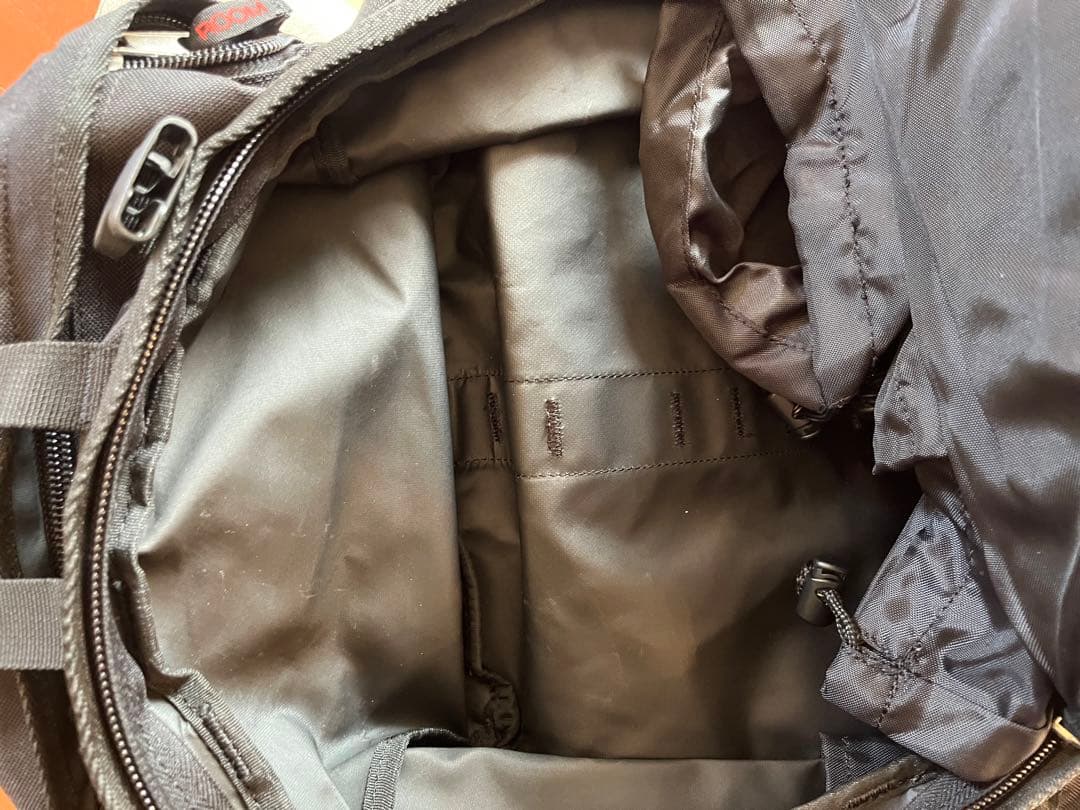 インハビタントバックパック