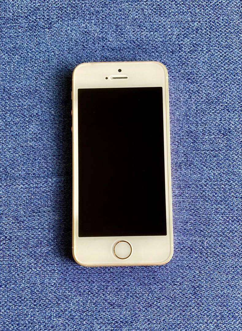 スマートフォン本体 iPhone SE 128GB