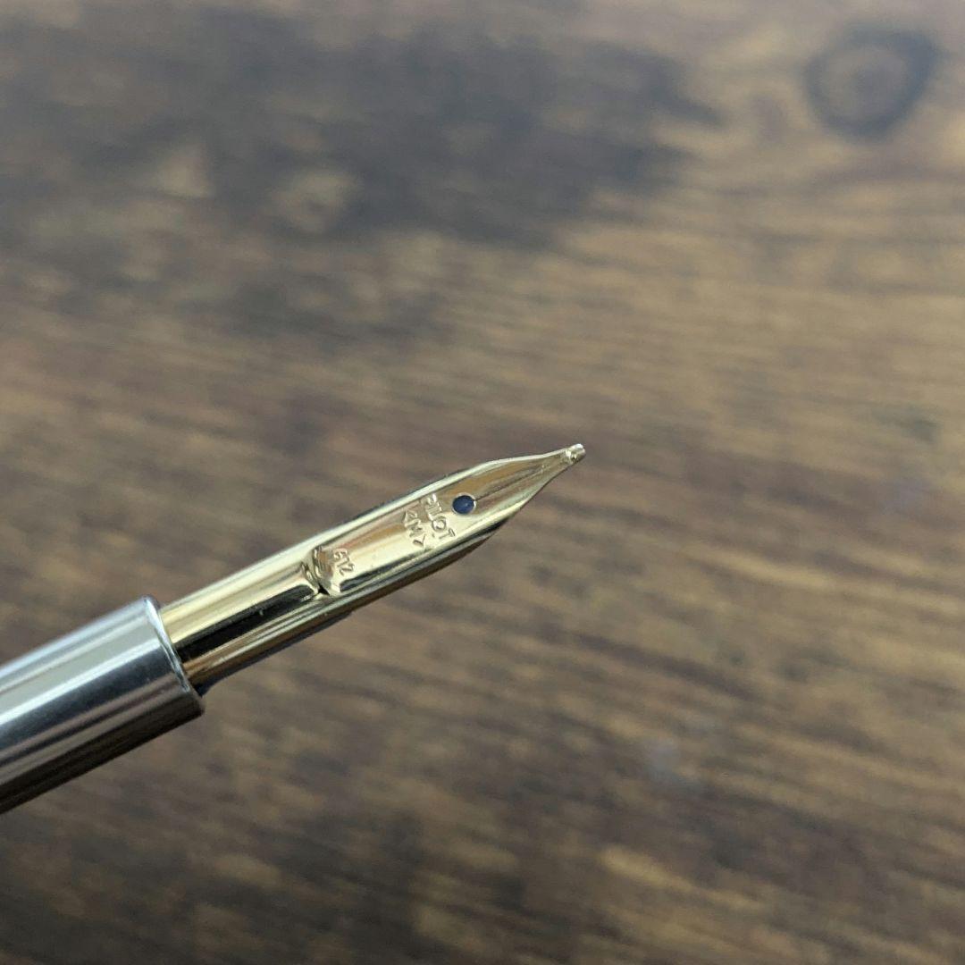 【PILOT】万年筆　キャップレス M字　鉄ニブ