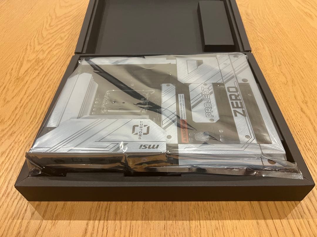 MSI Z790 PROJECT ZERO マザーボード