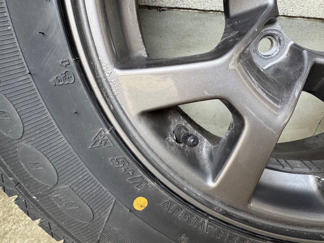 ジムニーシエラ JB74 15インチ スタッドレスタイヤ ホイールセット 4本