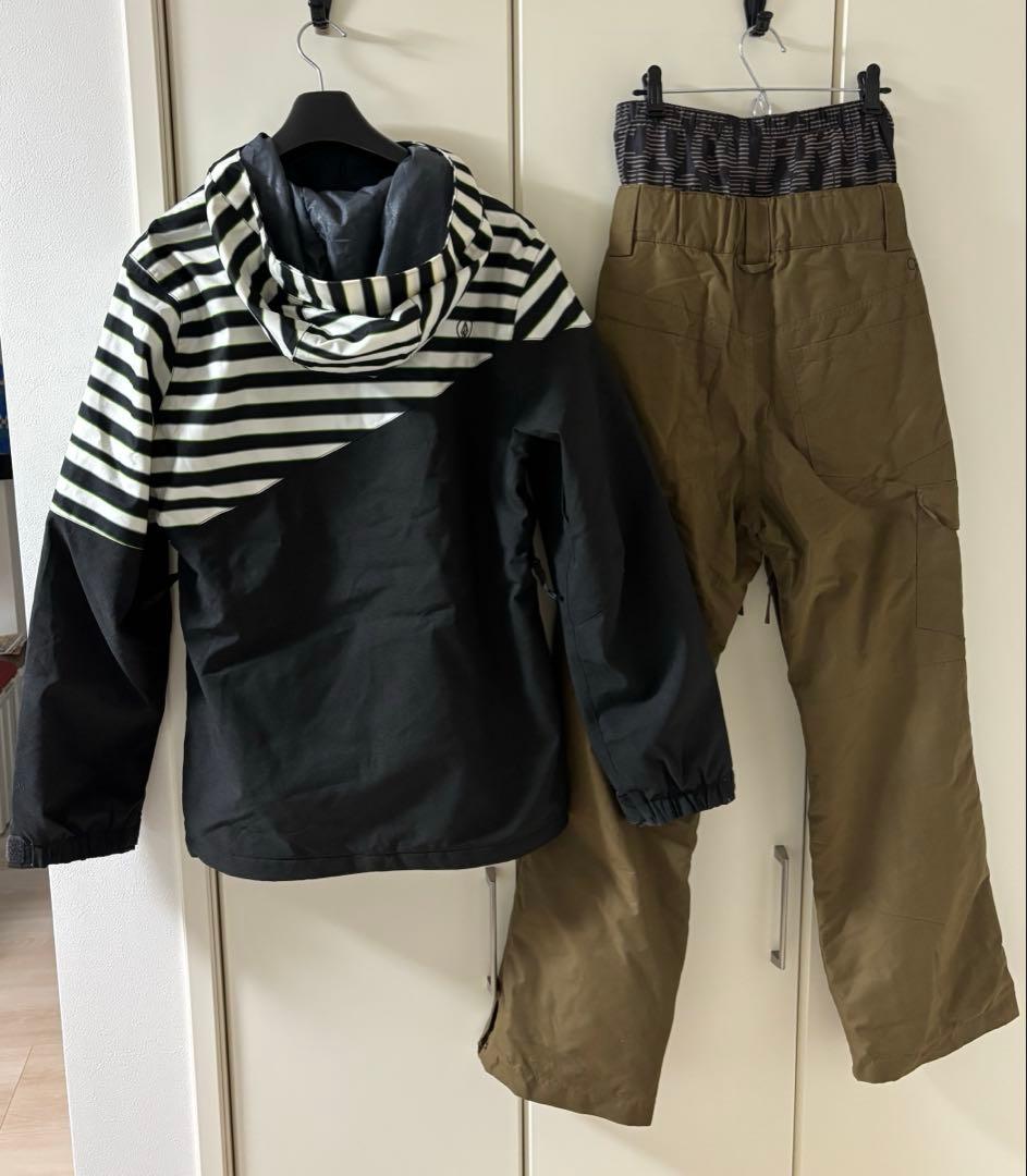 Volcom スノーボードウェアセット