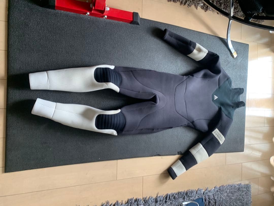 リバーサル　ウエットスーツ　5/3mm Lサイズ