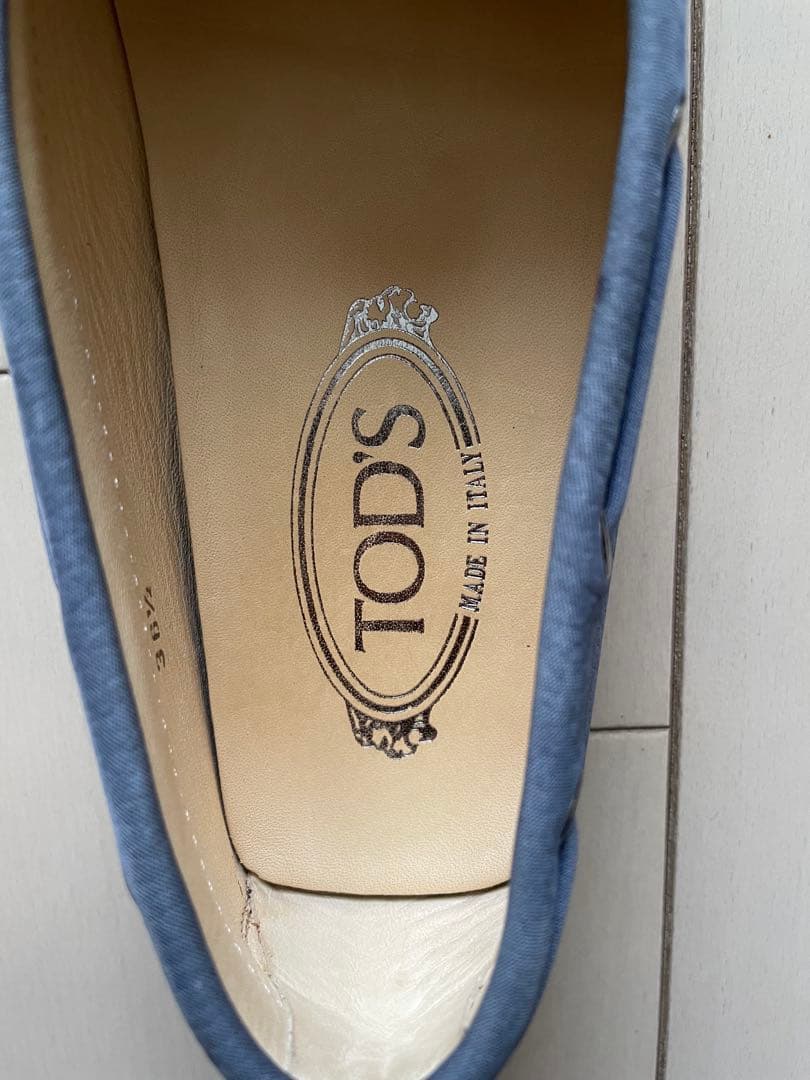 たぶちゃん　TOD'S ブルーレザー ローファー