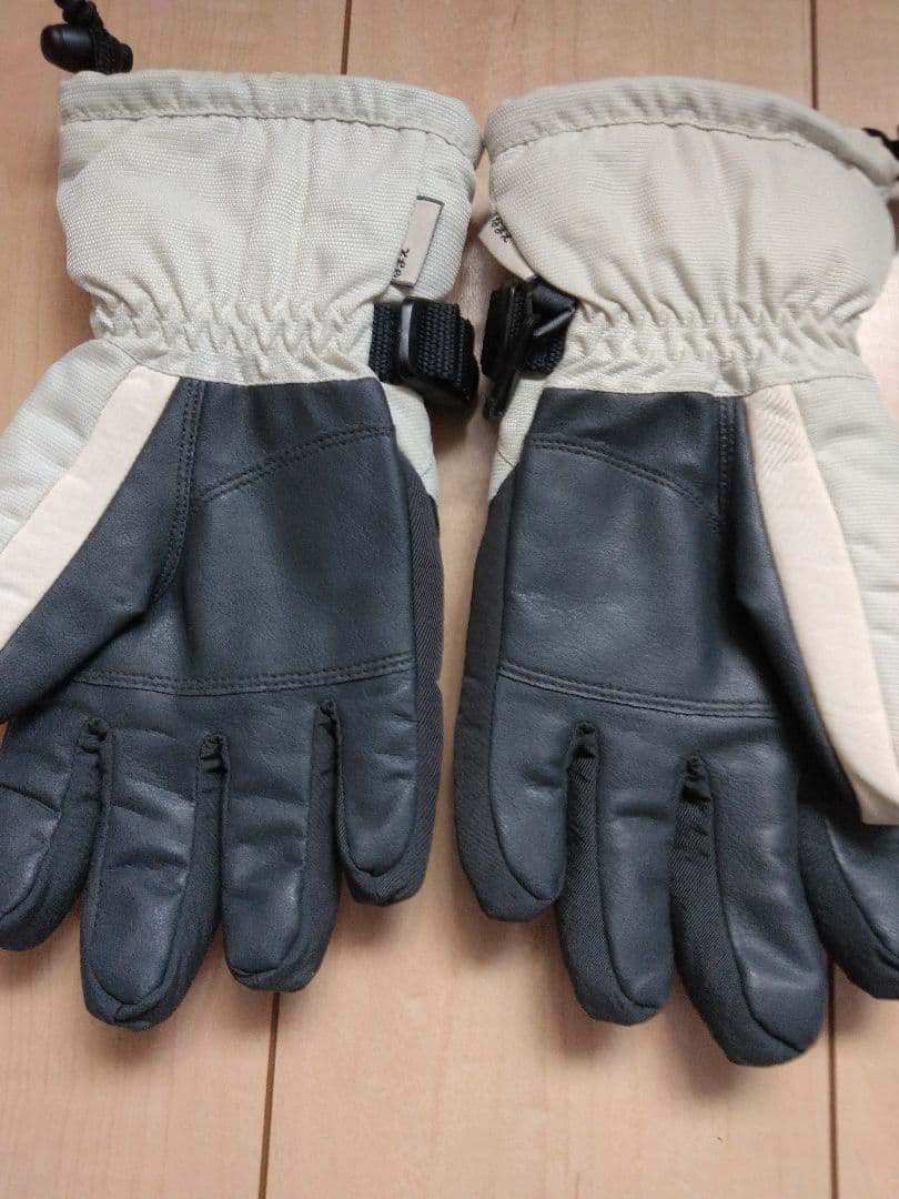 水色ファー付きジャケット