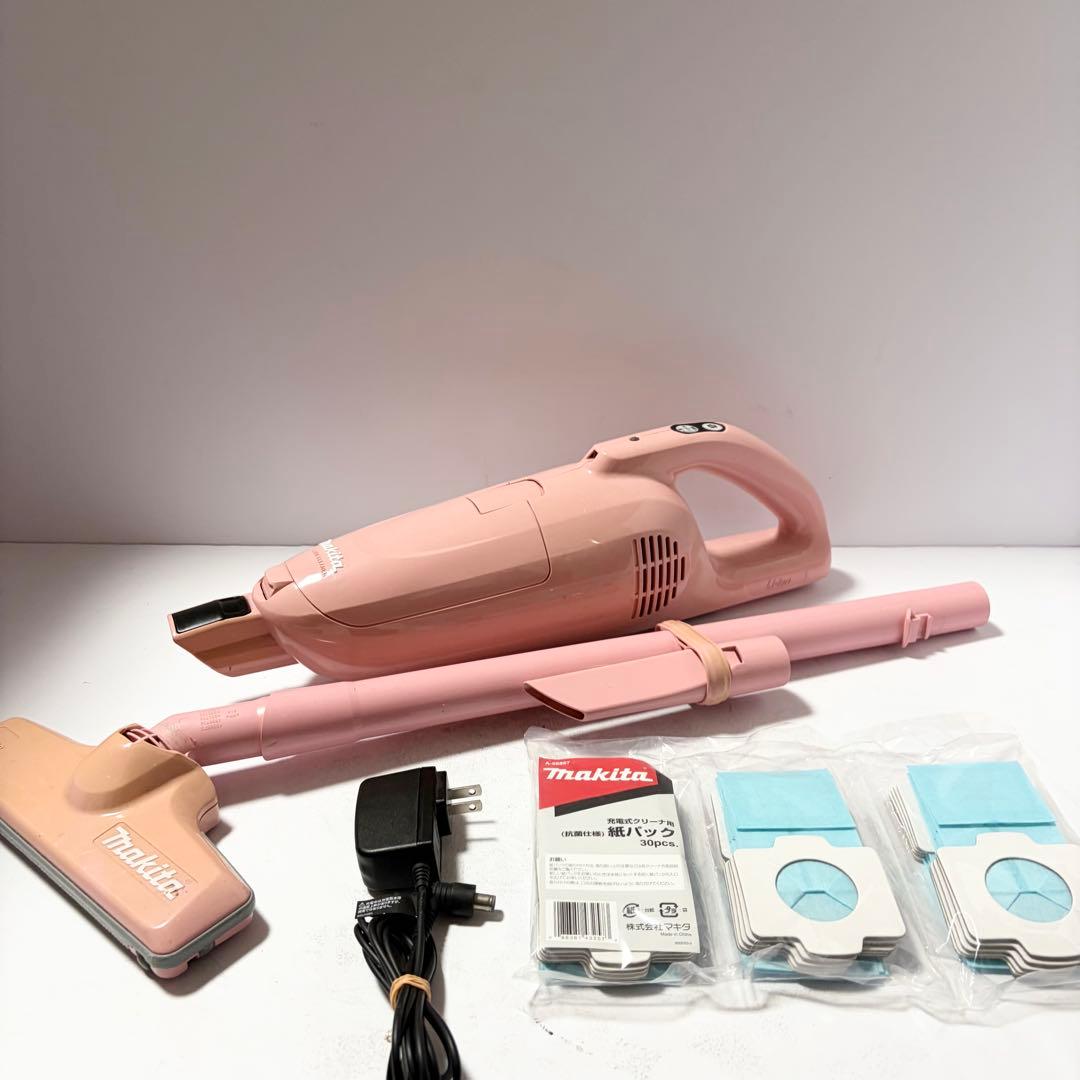 マキタ 充電式クリーナ CL115FD 未使用紙パック30個付き コードレス