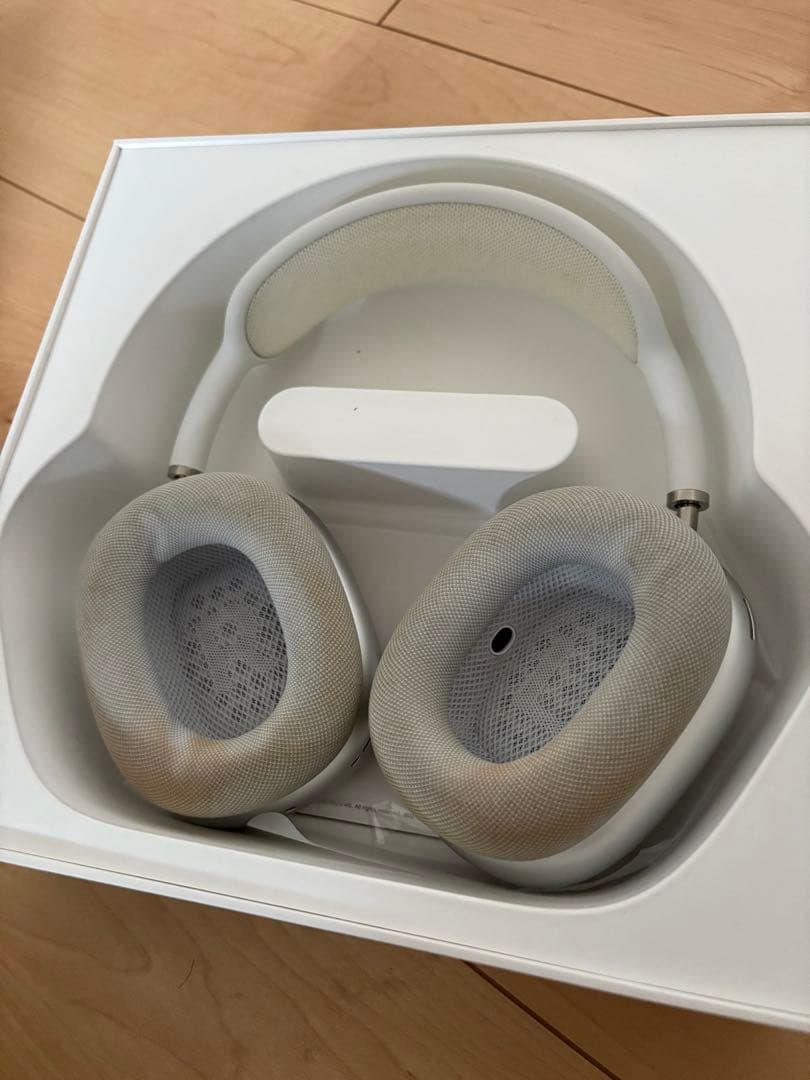 Air Pods Max シルバー