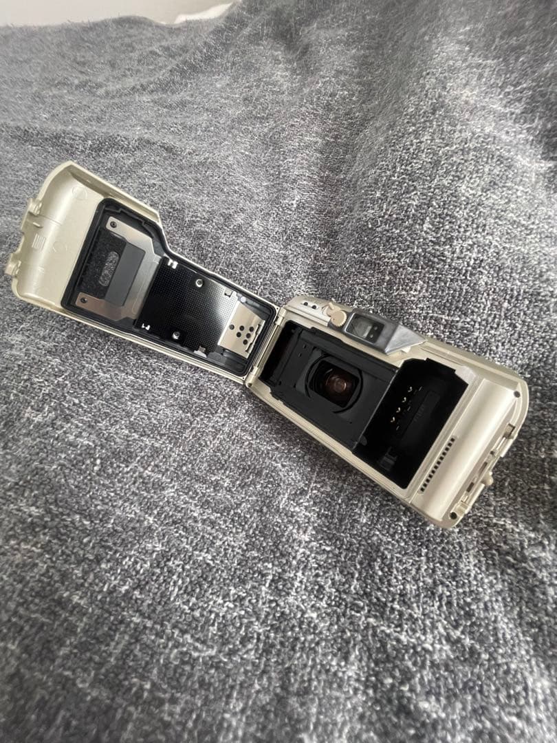 OLYMPUS μ[mju:]−II 170 VF