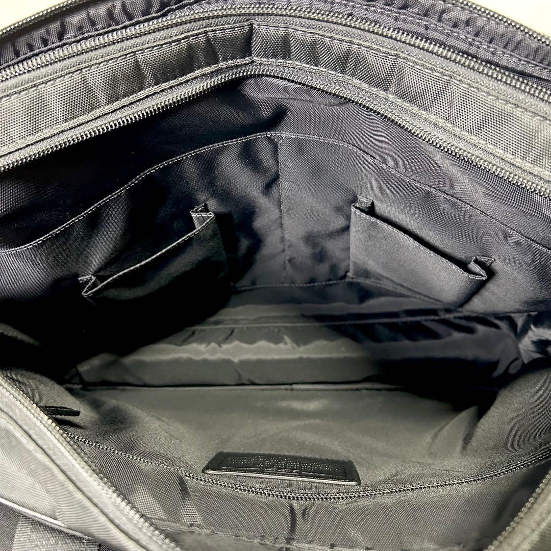 極美品♡coach ブリーフケース　大容量ビジネスバッグ　A4収納　ショルダー有