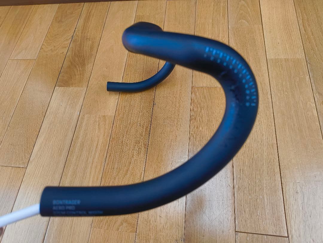 TREK BONTRAGER エアロPROカーボンハンドル 走行少中古品 キズ有