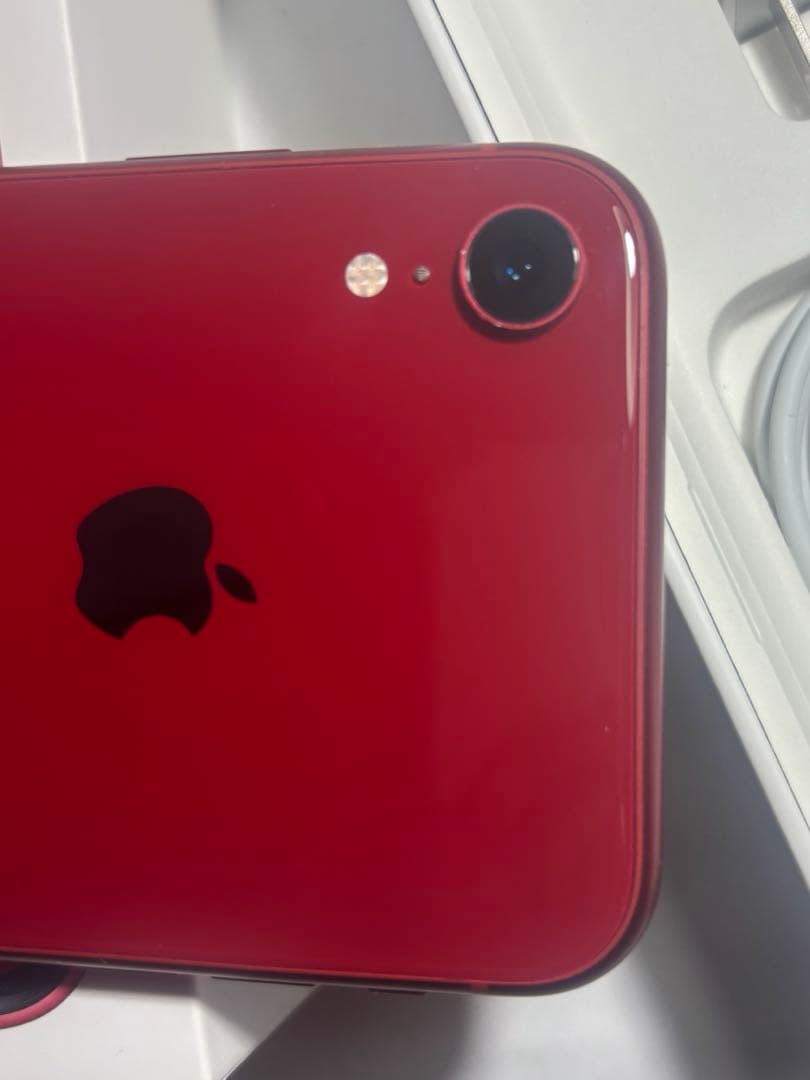 ラーゆ様　美品 iPhone XR 本体　128GB レッド　おまけ付き