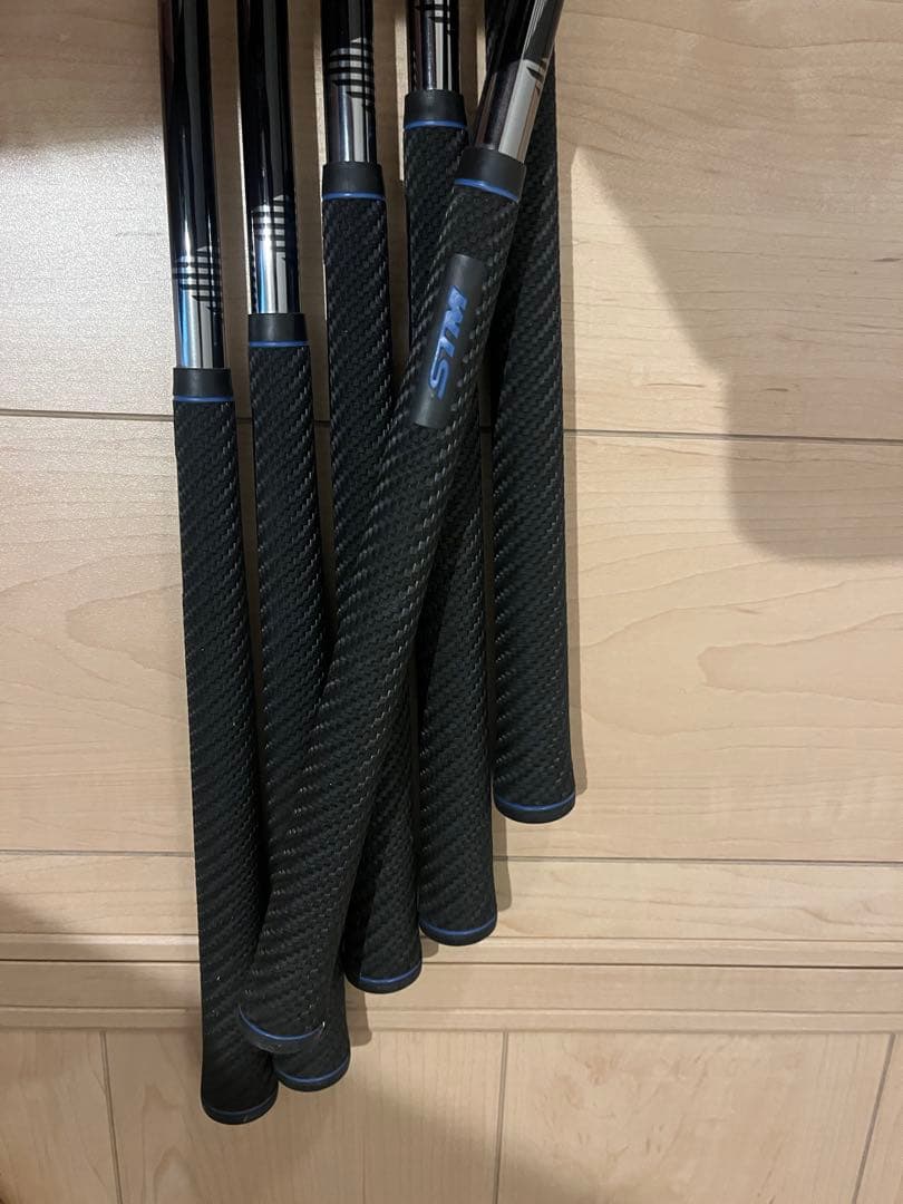 ARTISAN ゴルフセット　アイアン、キャディーバッグ、ウェッジ